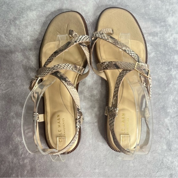 COLE Haan Women's Wilma Strappy Sandal Flat Ivory & Gold Size 8.5B - Picture 6 of 11